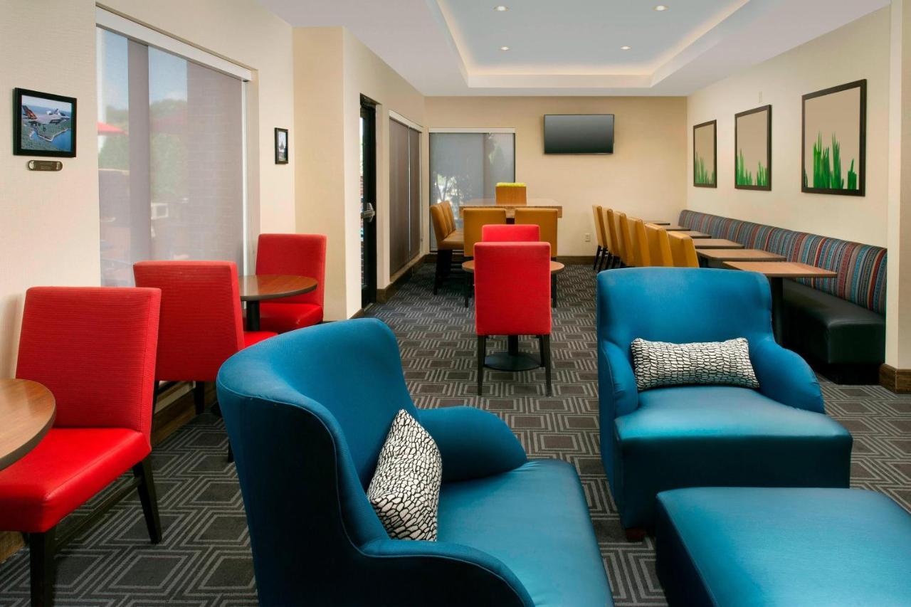 Towneplace Suites By Marriott Lexington Park Patuxent River Naval Air Station Exterior photo