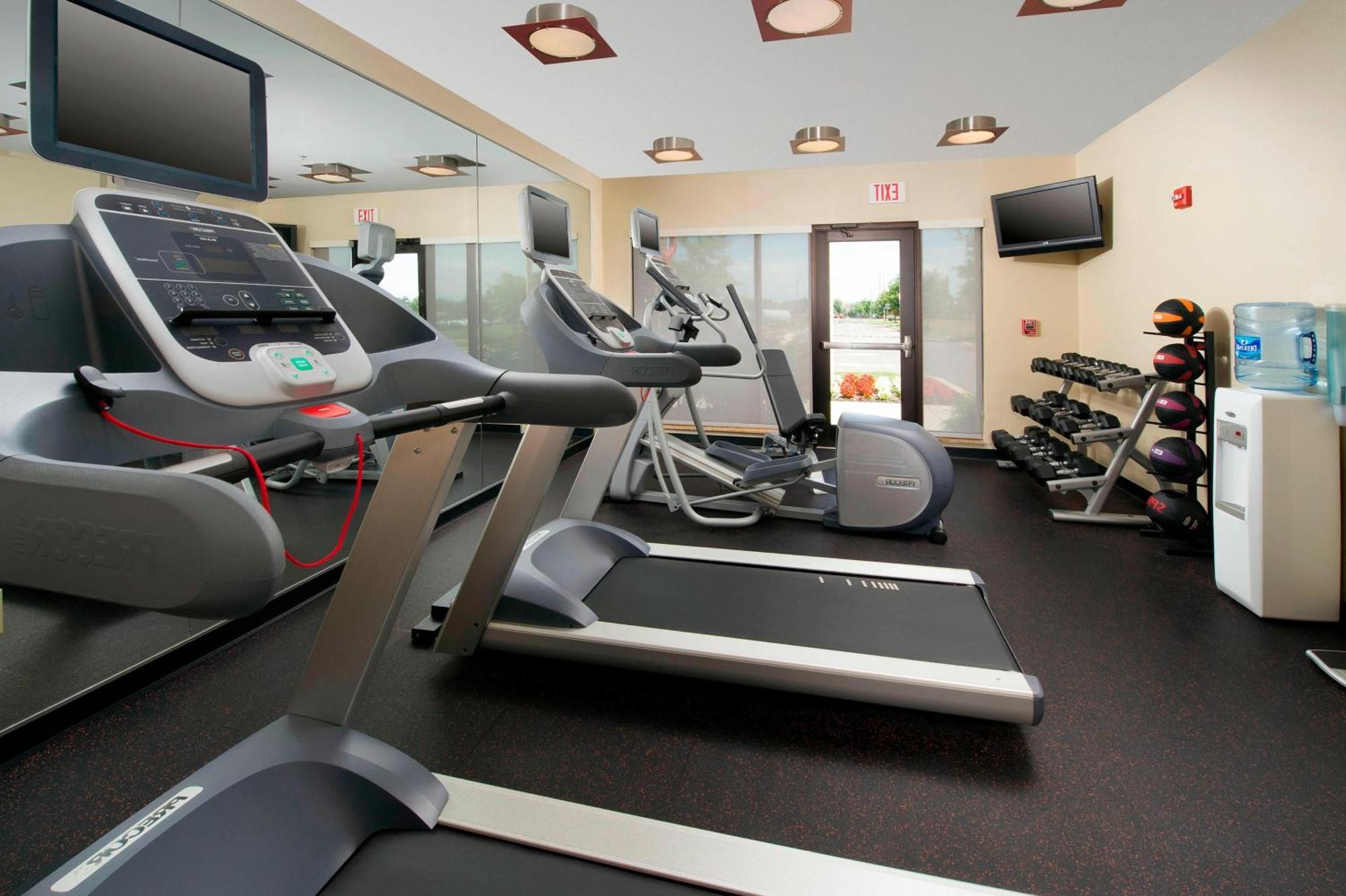 Towneplace Suites By Marriott Lexington Park Patuxent River Naval Air Station Exterior photo